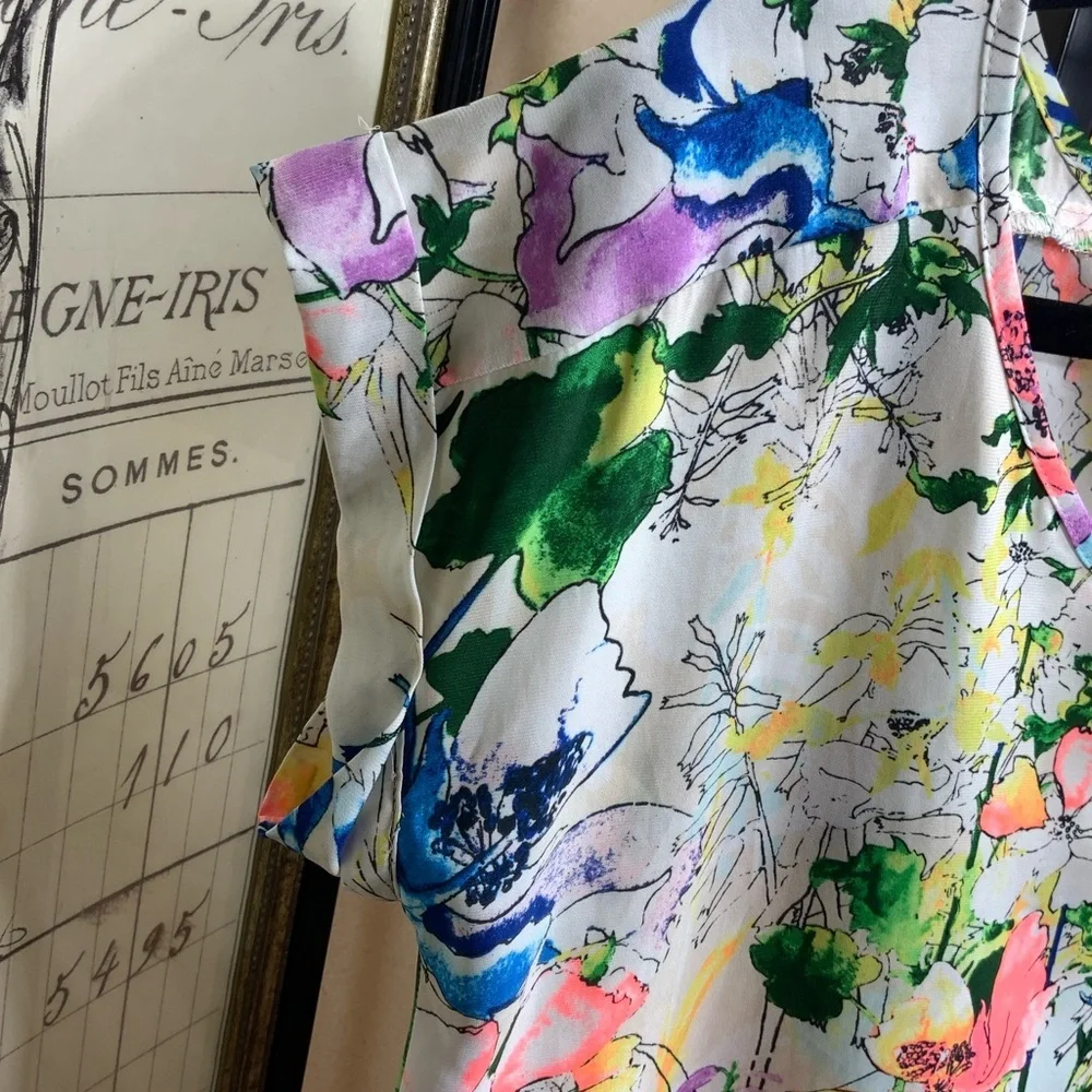 Express Colorful Floral Women's Blouse - Picture 6 of 11